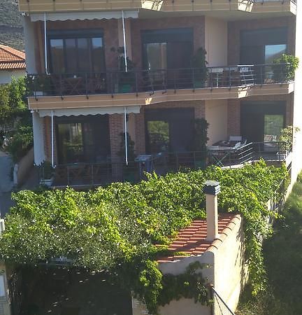 Nikolitsa Apartments Glyfada  Exteriör bild