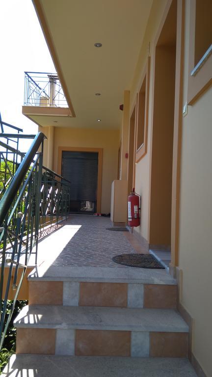 Nikolitsa Apartments Glyfada  Exteriör bild
